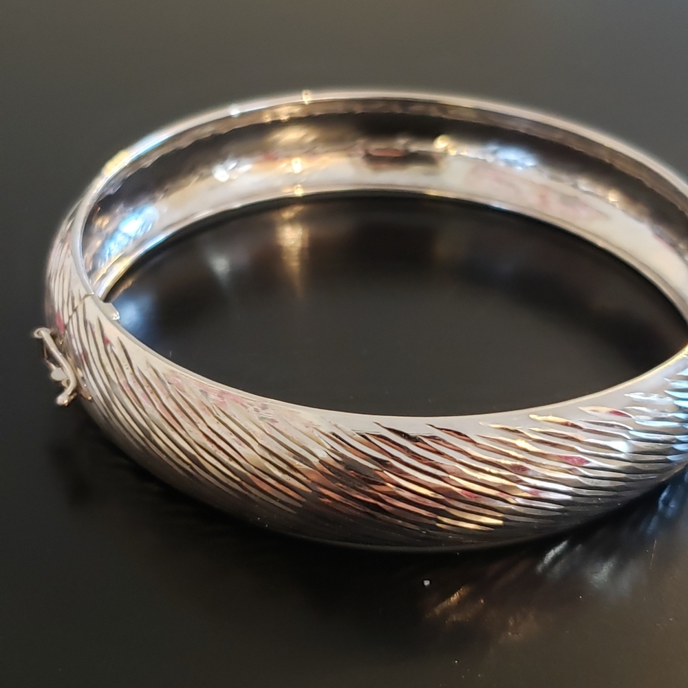 💕Sterling Silver Textured Bangle LIRM